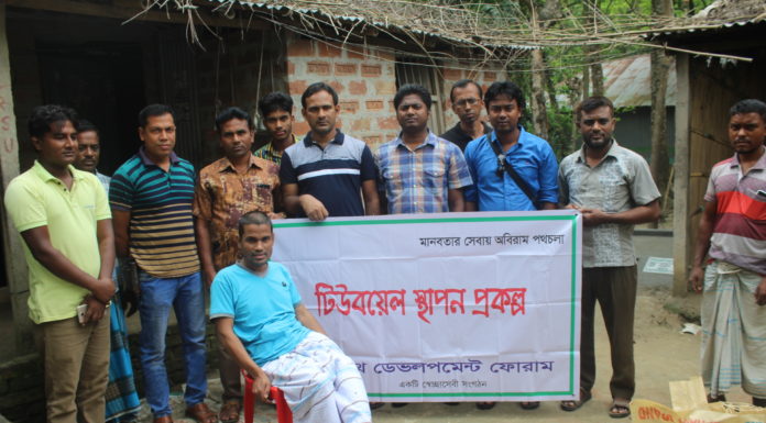 ফেসবুকের কল্যাণে টিউবওয়েল পেল আহত সাংবাদিক ওহাব
