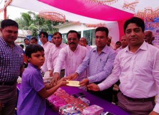 মিরপুর উপজেলার শতবর্ষ আগে প্রতিষ্ঠিত বিদ্যালয়ে মা সমাবেশ